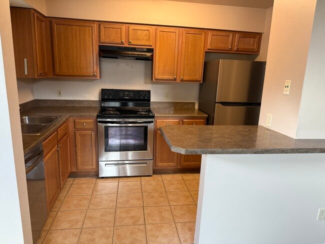 Building Photo - 5460 E Michigan St Unit 2 Rental