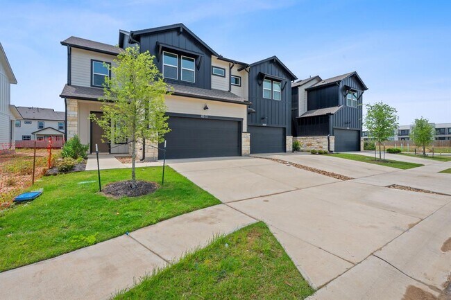 Photo - 8513 Wellspring Loop