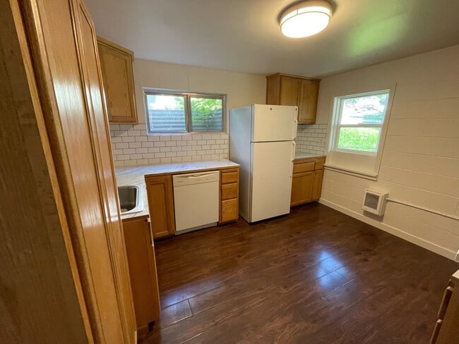 Lieuallen Apts. - Lieuallen Apts. Unidad 241 1/2