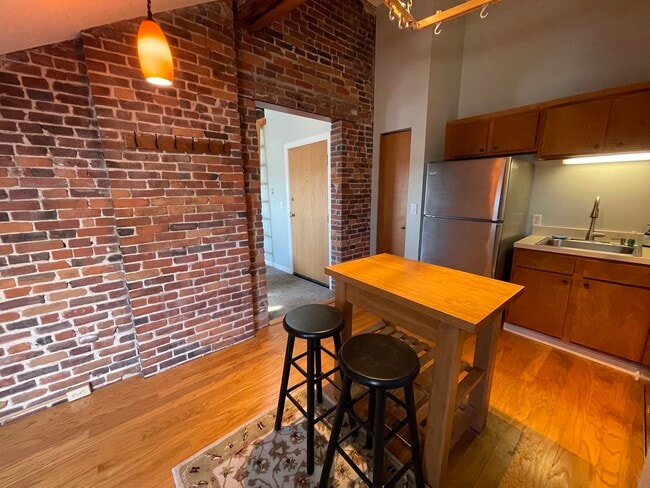 Photo - 269 Commercial St Unit 5F