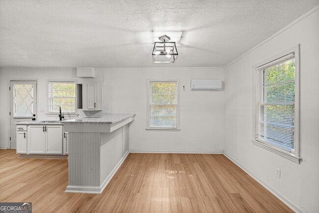 Photo - 72 Artillery Dr