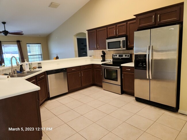 Photo - 3672 SW Carmody St
