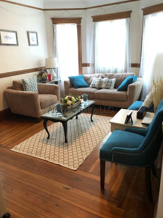Building Photo - 151 Elm St Unit 1 Rental