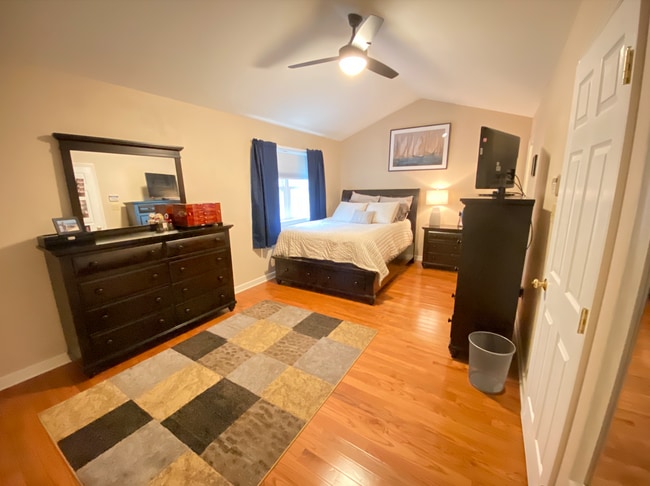 Master Bedroom - 532 Gamma Dr