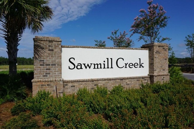 Photo - Beautiful 3/2/2 in Sawmill creek community! Lawn care included, water view, community pool...