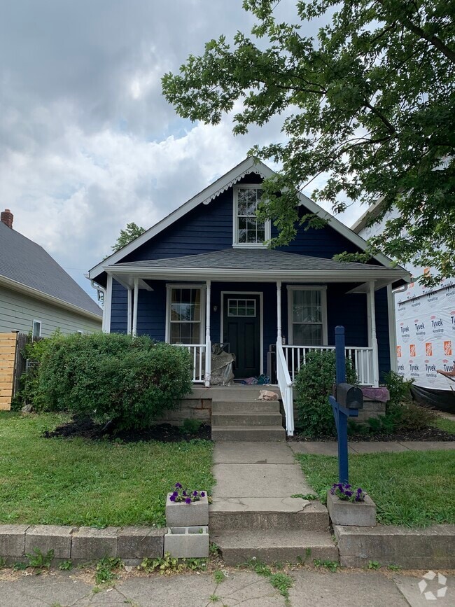 Building Photo - 1151 S Randolph St Rental