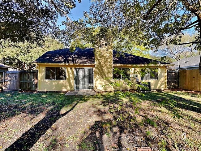 Photo - 4930 Vancouver Blvd