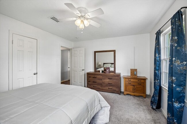 Photo - 1517 Wayside Dr