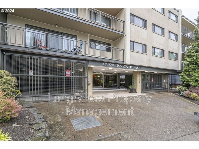 Photo - 2393 SW Park Pl