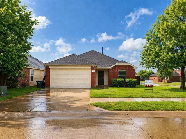 Building Photo - 2101 Wildwood Dr
