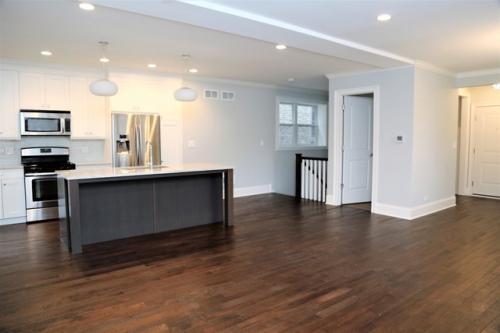 Photo - 2305 W Waveland Ave Unidad 1E