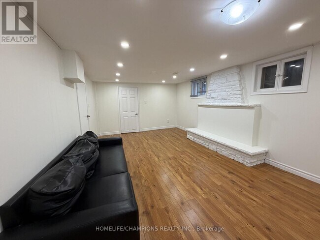 Photo - 21 Moran Rd
