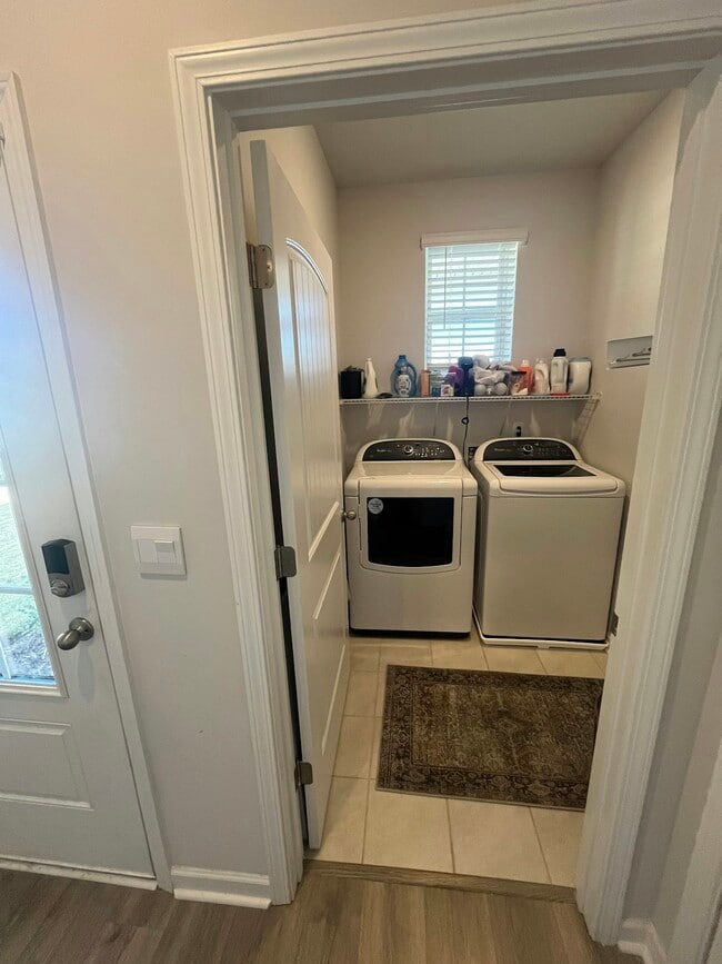 Photo - 2370 Quinn Dr