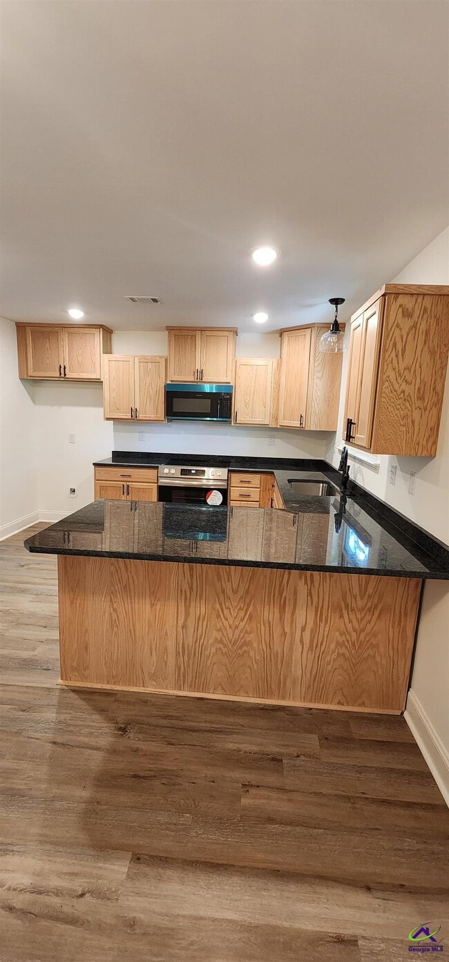 Photo - 110 Eastlake Dr