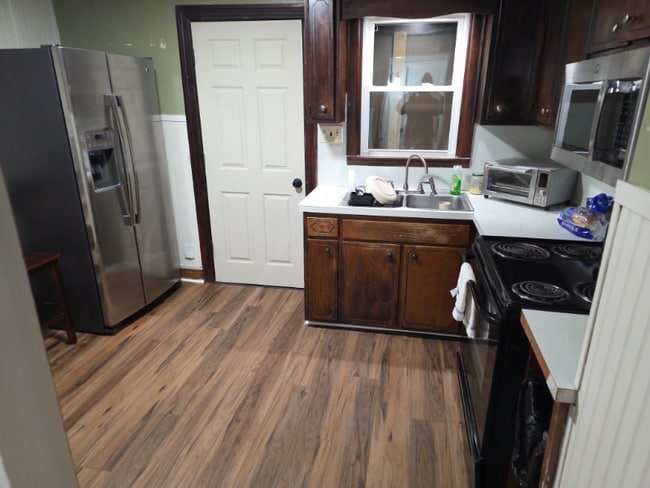 Photo - 465 Randolph Ave