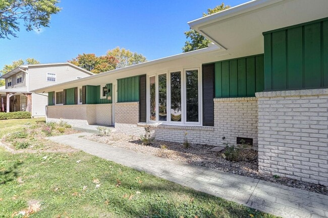 Photo - 1716 Georgetown Dr