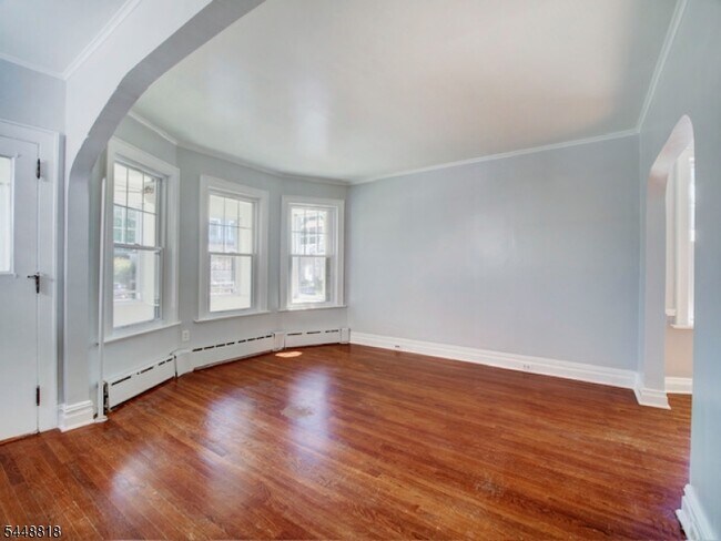 Photo - 158 Lexington Ave