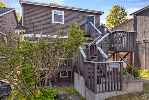Building Photo - 412 26th Ave S Unit A Rental