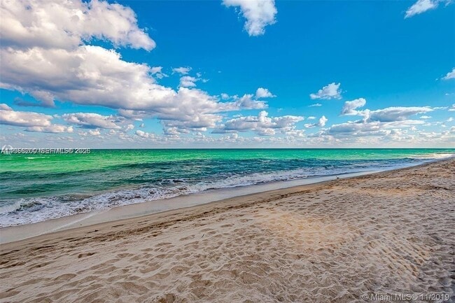 Building Photo - 3505 S Ocean Dr Unit 901