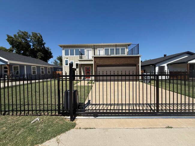 Photo - 1339 Hendricks Ave