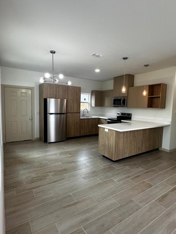 Photo - 609 N Emerald Ave