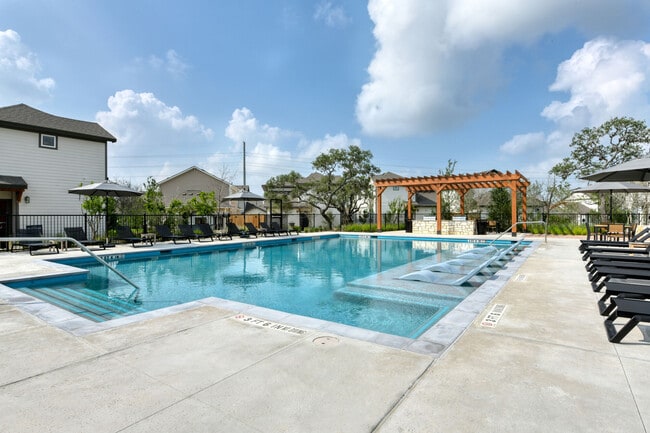 Ascend on Potranco apartments — community photo