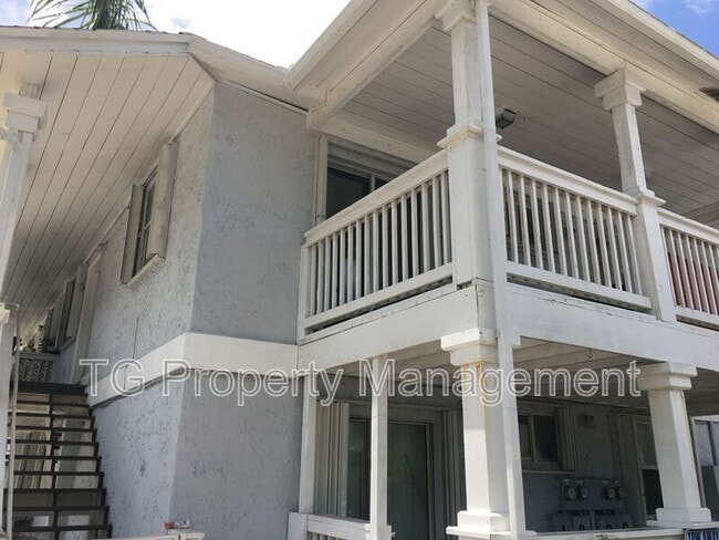 209 - 209 House