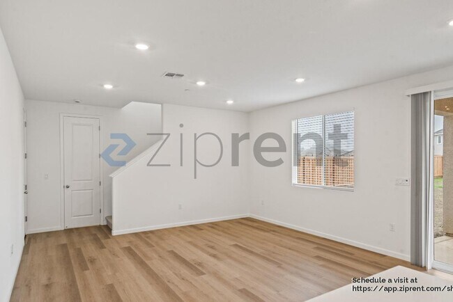 Photo - 1086 Carson River Ct