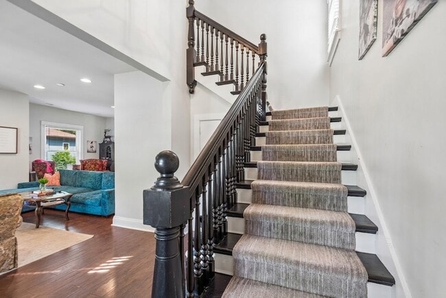 Photo - 213 W Maple Ave
