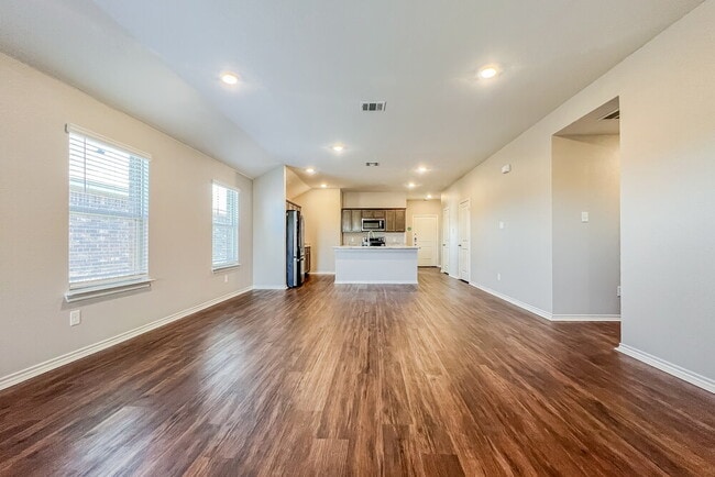 Photo - 1805 Tulipwood Dr