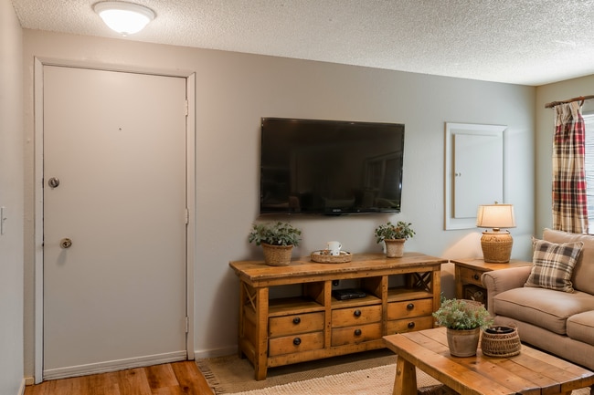 Photo - Dell Terrace