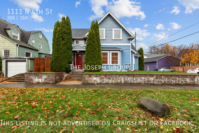 Building Photo - Beautifully updated 3 bed Craftsman in Tacoma Rental