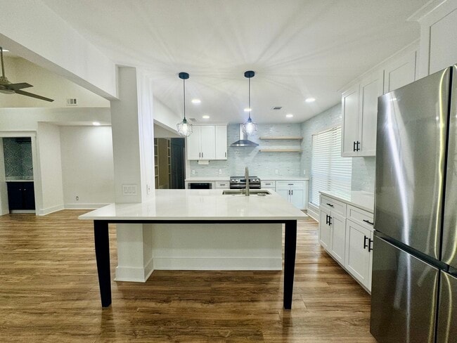 Photo - 1904 Variations Dr NE Unit 1904