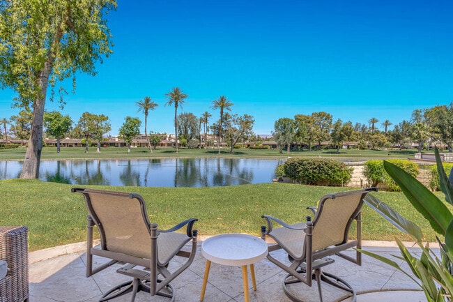 Building Photo - 24 Columbia Dr