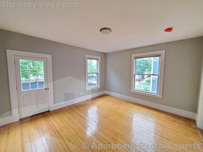 Photo - 146 Highland Ave Unidad #2nd floor
