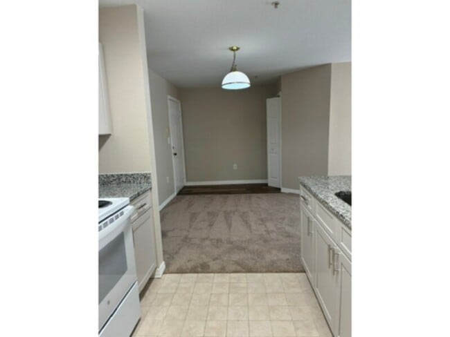 Photo - 2 bed 2 bath condo at CYPRESS FARIWAY