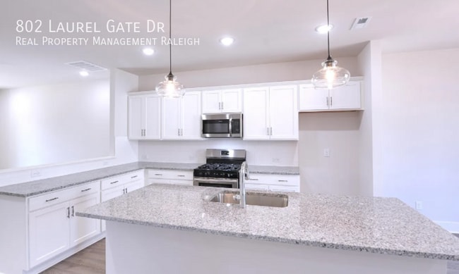 Photo - 802 Laurel Gate Dr