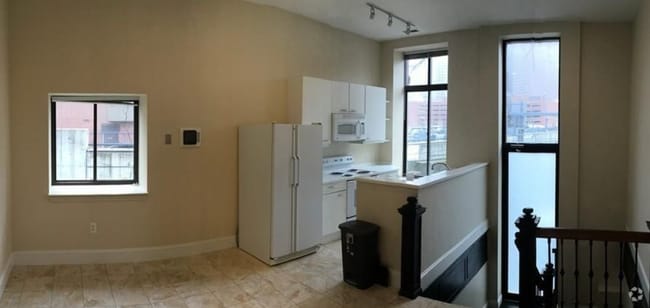 Building Photo - 109 Richmond St Unit 1 Rental