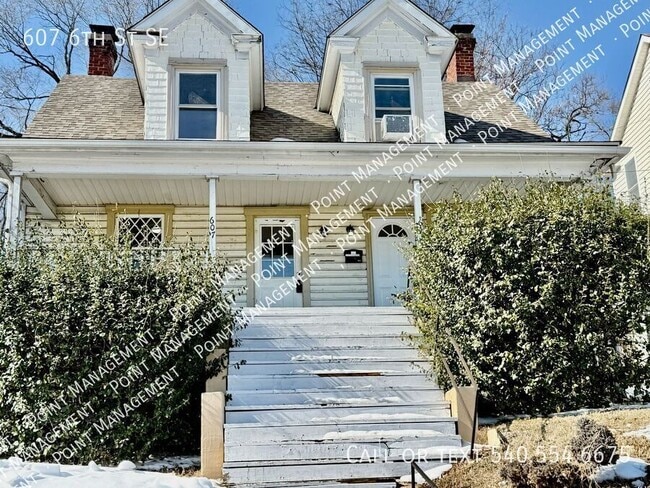 Building Photo - 607 6th St SE