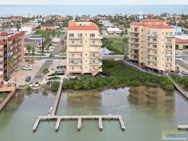 Photo - 201 W Capricorn Dr Unit 303-C