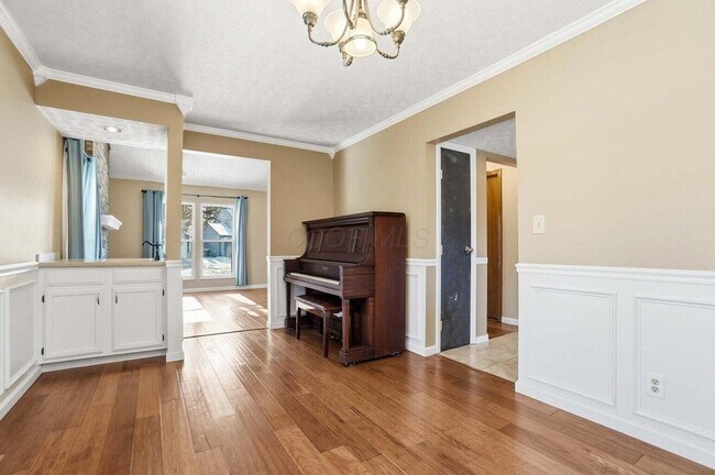 Photo - 1986 Sutter Pkwy