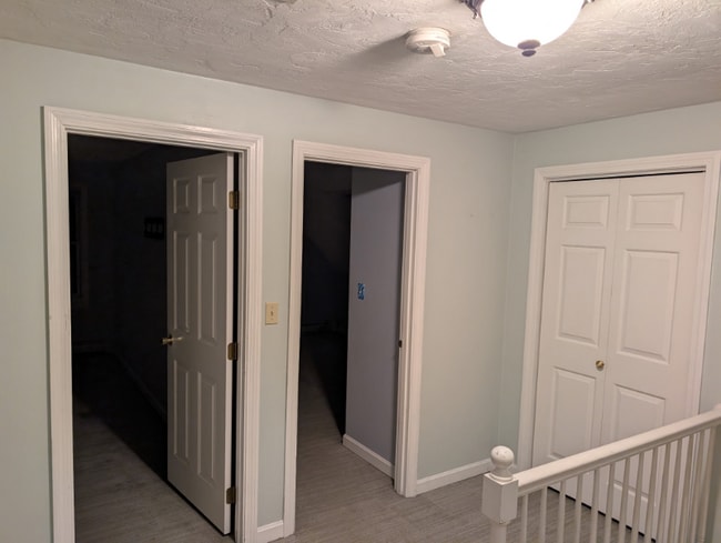 Photo - 740 King St