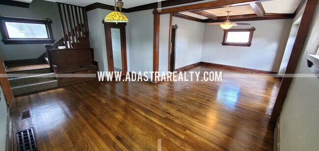 Photo - Amazing Historic Independence Home-Available NOW!!