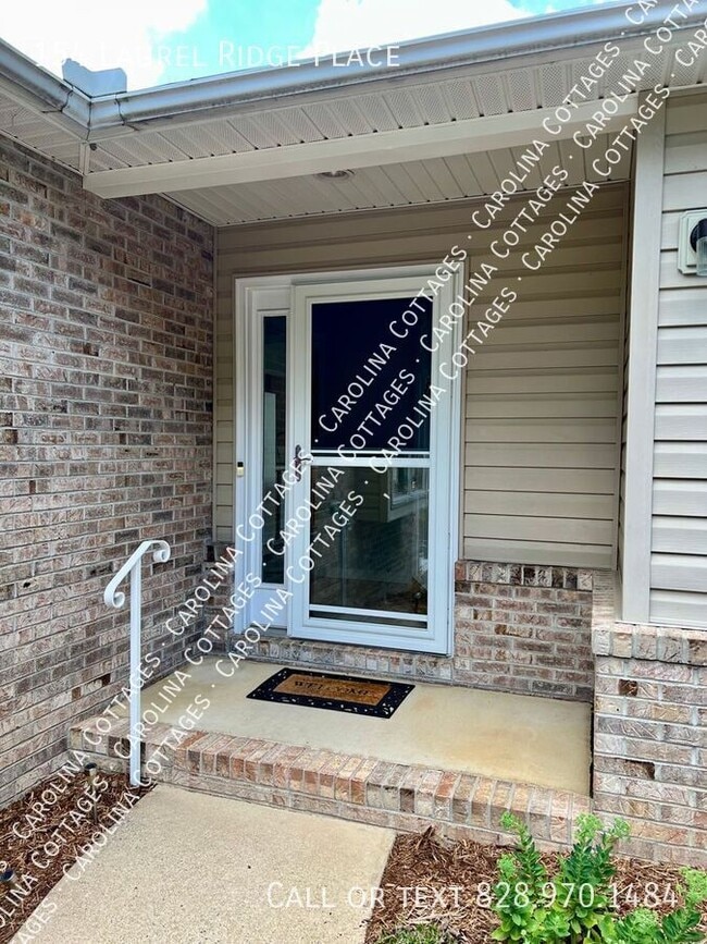 Photo - 154 Laurel Ridge Pl