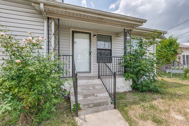 Photo - Charming 2 Bedroom in Probandt Neighborhood