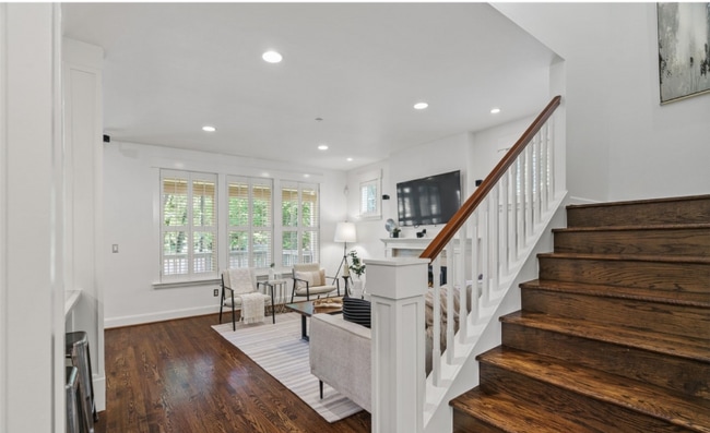 Photo - 1340 Bellevue Way SE