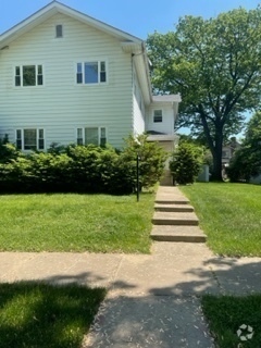 Building Photo - 632 N Center St Unit 2W Rental