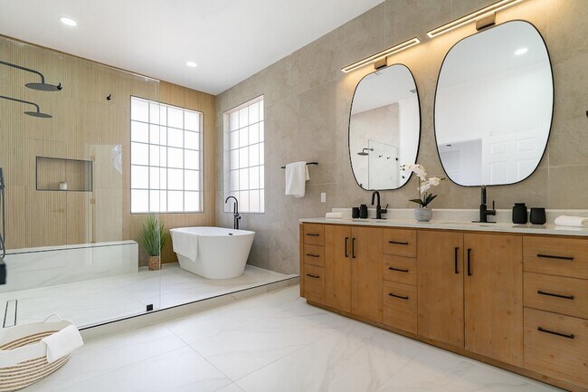 Photo - 7524 Aberdon Rd