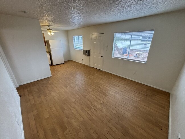 Photo - 270 Tungsten St Unit 1