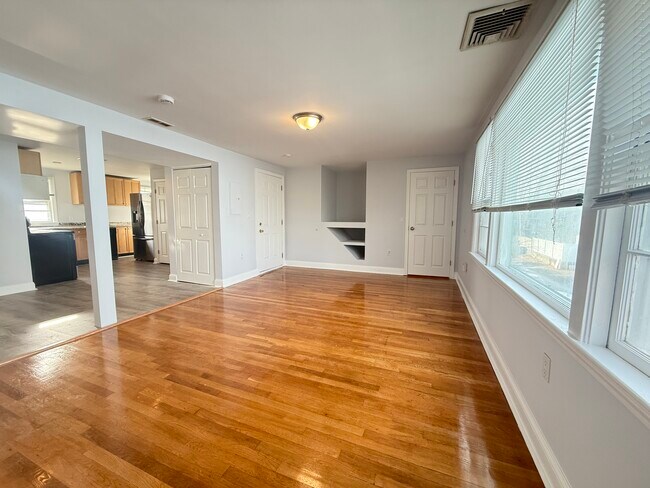 Photo - 43 May St Unidad 2T